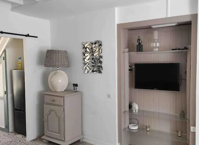 Maison De Renovee Au Coeur Du Cotentin. Tatil Evi *