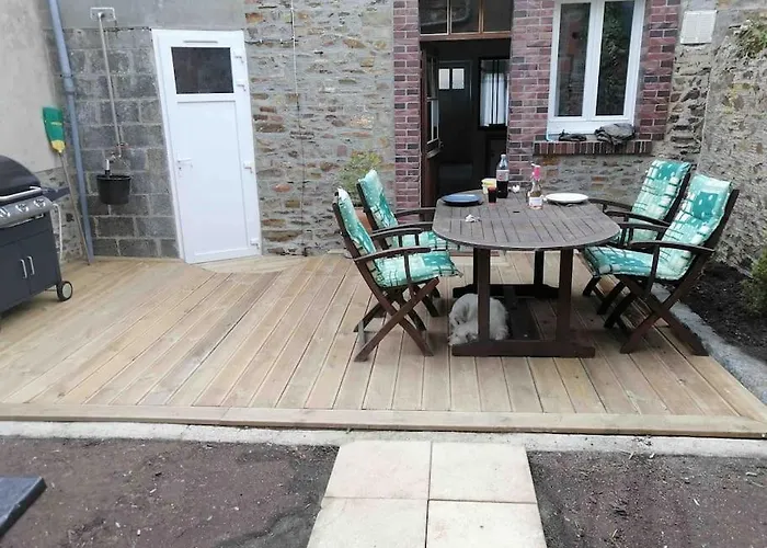 Maison De Renovee Au Coeur Du Cotentin. Tatil Evi *