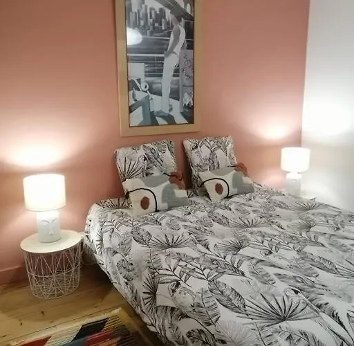 Maison De Renovee Au Coeur Du Cotentin. Tatil Evi *